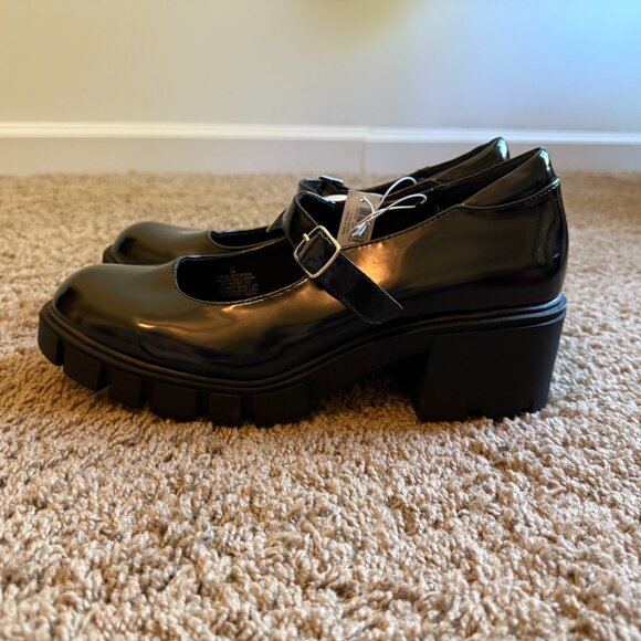 NWT Old Navy Faux Leather Chunky 2-1/2" Heel Mary Jane Black Shoes - Picture 8 of 9